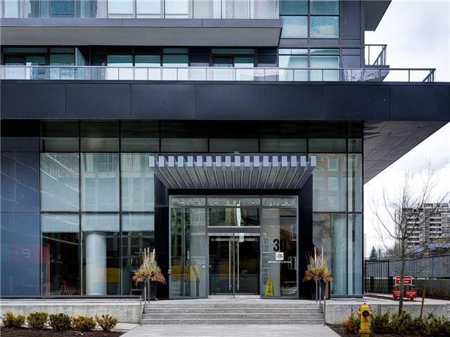 1001 - 30 Roehampton Ave, Condo with 1 bedrooms, 1 bathrooms and 1 parking in Toronto ON | Image 1
