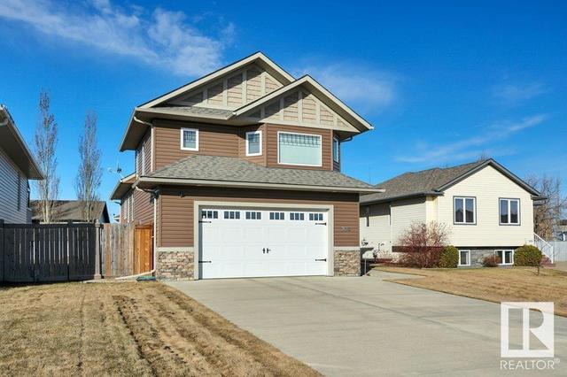 303 Parkglen Cl, House detached with 5 bedrooms, 3 bathrooms and null parking in Wetaskiwin AB | Image 2
