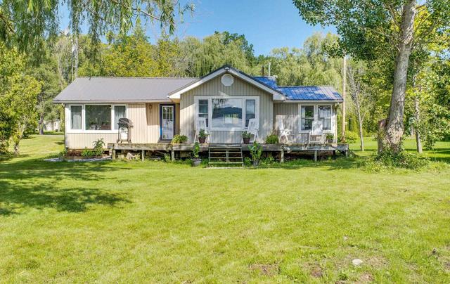 675 North Shore Dr E, House detached with 2 bedrooms, 1 bathrooms and 5 parking in Otonabee South Monaghan ON | Image 23