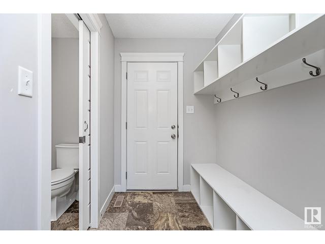 2267 Casey Cr Sw, House detached with 4 bedrooms, 3 bathrooms and 4 parking in Edmonton AB | Image 22