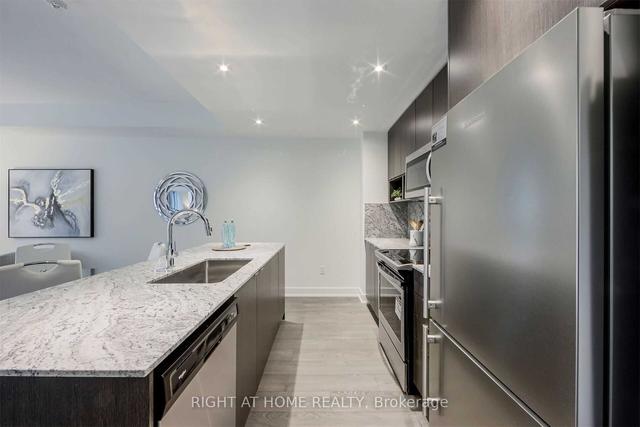 3 - 9 Mabelle Ave, Townhouse with 3 bedrooms, 3 bathrooms and 1 parking in Toronto ON | Image 9