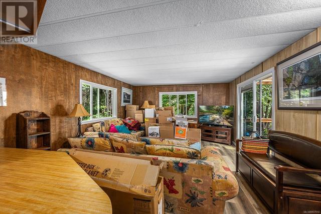 8185 Island Hwy S, House detached with 4 bedrooms, 4 bathrooms and 6 parking in Comox Valley A BC | Image 98