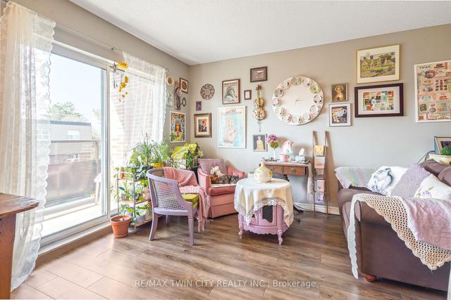 302 - 648 Grey St, Condo with 2 bedrooms, 1 bathrooms and 1 parking in Brantford ON | Image 8