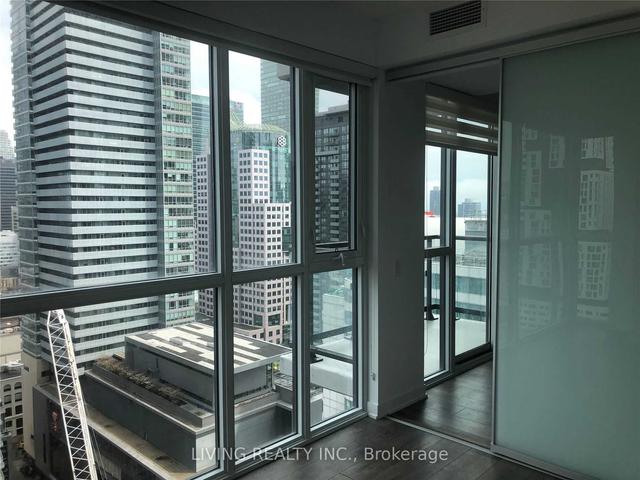 2411 - 87 Peter St, Condo with 1 bedrooms, 1 bathrooms and 0 parking in Toronto ON | Image 12
