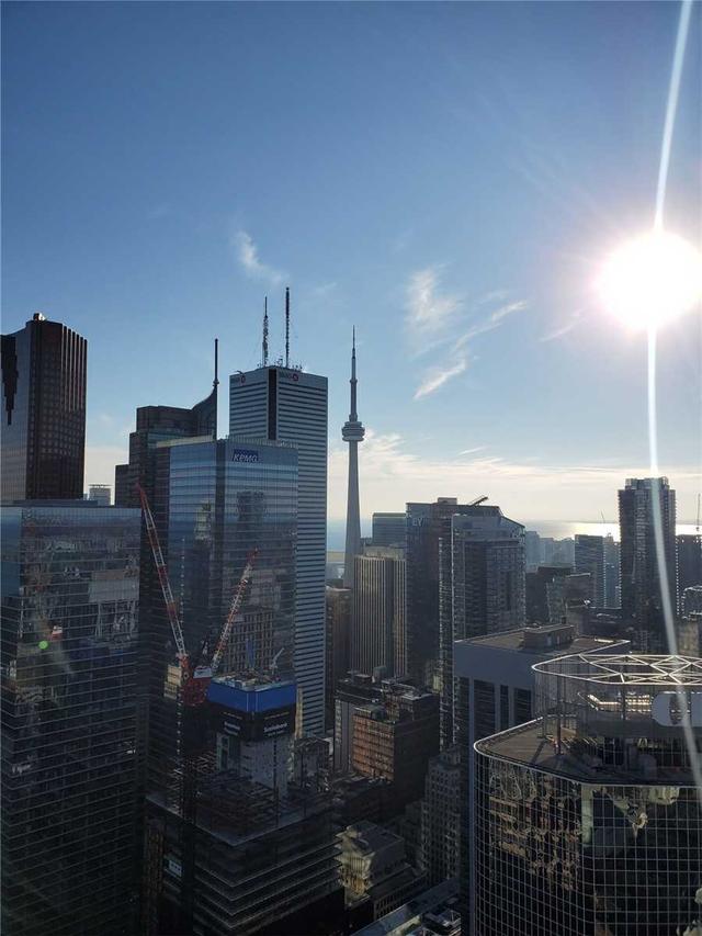 5507 - 197 Yonge St, Condo with 1 bedrooms, 1 bathrooms and 0 parking in Toronto ON | Image 12