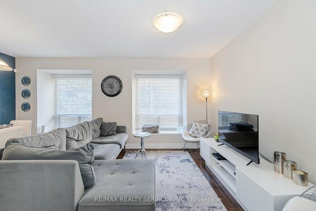16 - 16 Carleton Pl, Townhouse with 3 bedrooms, 2 bathrooms and 2 parking in Brampton ON | Image 23
