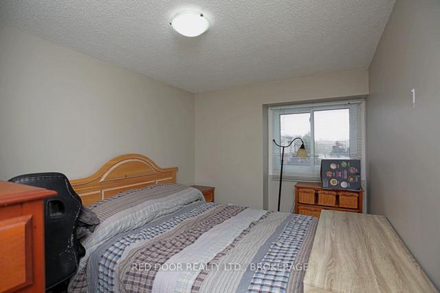 3 - 110 Deveron Cres, Townhouse with 3 bedrooms, 2 bathrooms and 1 parking in London ON | Image 9