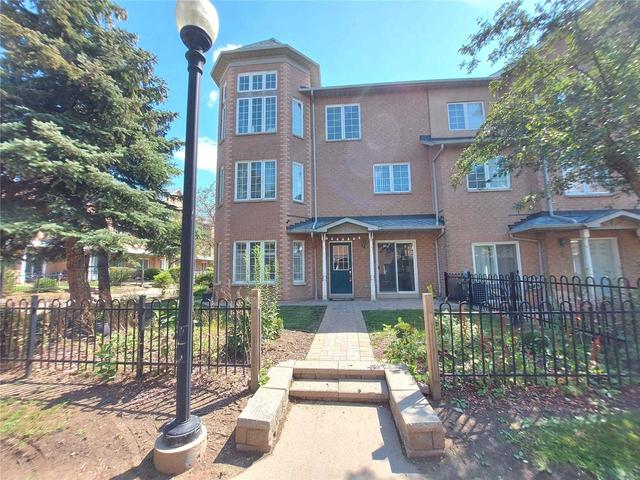 6 - 6 Cox Blvd, Townhouse with 4 bedrooms, 3 bathrooms and 2 parking in Markham ON | Image 1