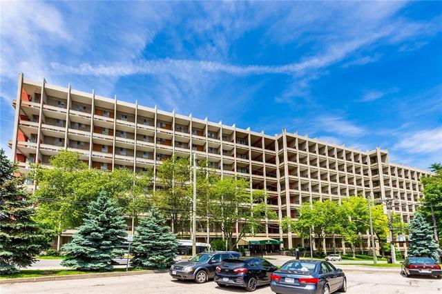 816 - 350 Quigley Road, Condo with 3 bedrooms, 1 bathrooms and null parking in Hamilton ON | Image 1