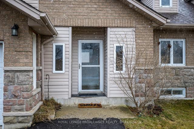 81 Glassford Rd, House detached with 2 bedrooms, 3 bathrooms and 10 parking in Kawartha Lakes ON | Image 12