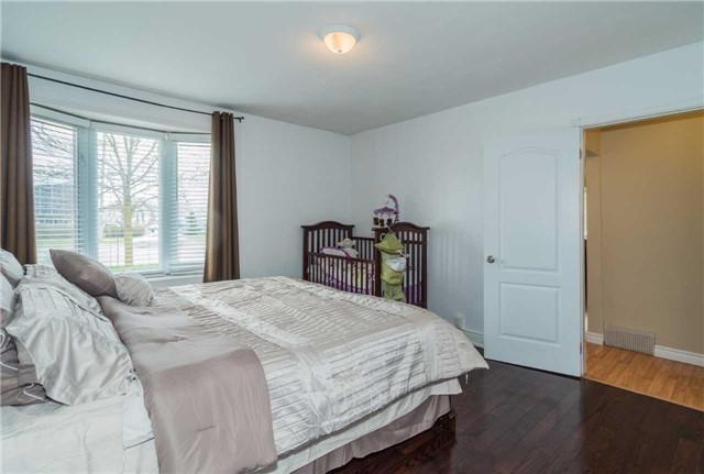 18192 Leslie St, House detached with 2 bedrooms, 1 bathrooms and 6 parking in Newmarket ON | Image 16