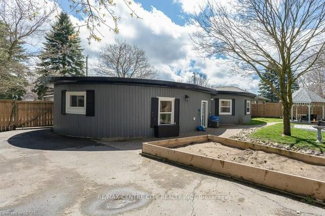 293 Tunis St, House detached with 3 bedrooms, 1 bathrooms and 7 parking in Ingersoll ON | Image 35