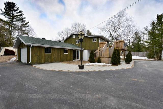 1755 Tiny Beaches Rd N, House detached with 2 bedrooms, 1 bathrooms and 8 parking in Tiny ON | Image 14