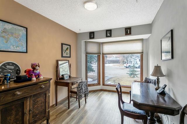20 Hyler Place Sw, House detached with 3 bedrooms, 2 bathrooms and 2 parking in Calgary AB | Image 24