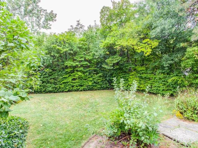42 Robingrove Rd, House detached with 3 bedrooms, 3 bathrooms and 6 parking in Toronto ON | Image 19