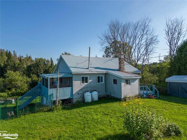365 North Pickerel Lake Road, House detached with 2 bedrooms, 1 bathrooms and 4 parking in Armour ON | Image 8