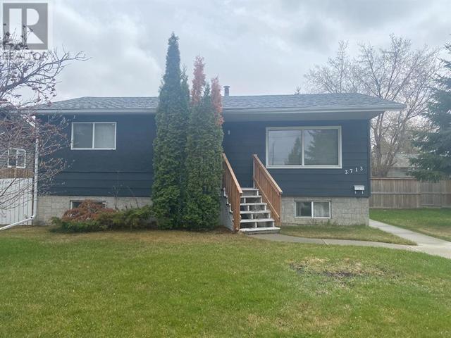 3713 47 Street, House detached with 3 bedrooms, 2 bathrooms and 2 parking in Red Deer AB | Card Image