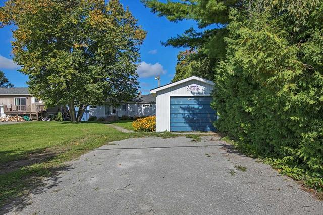 69 Campbell Beach Rd, House detached with 3 bedrooms, 2 bathrooms and 6 parking in Kawartha Lakes ON | Image 1