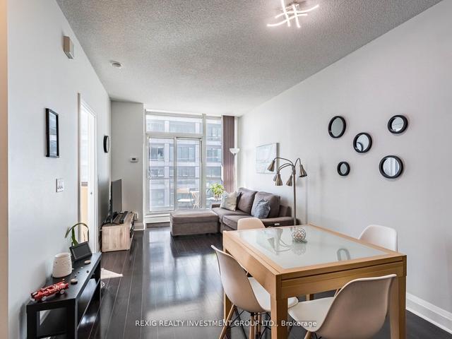 405 - 1185 The Queensway Ave, Condo with 1 bedrooms, 1 bathrooms and 1 parking in Toronto ON | Image 5