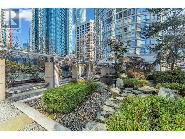 1603 - 1288 Alberni Street, Condo with 2 bedrooms, 2 bathrooms and 1 parking in Vancouver BC | Image 2