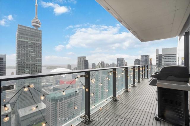 4004 - 224 King St W, Condo with 2 bedrooms, 2 bathrooms and 1 parking in Toronto ON | Image 13