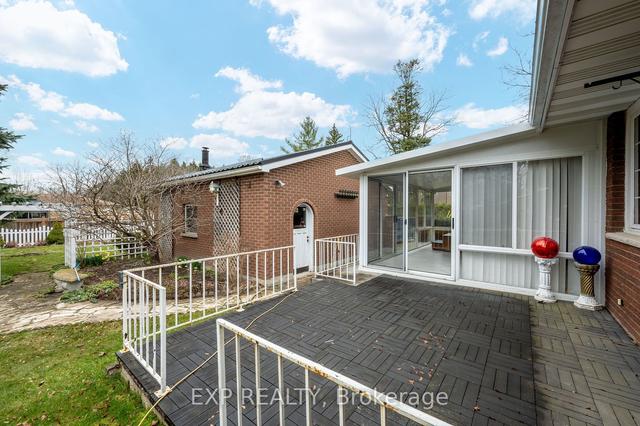 296 Hastings St, House detached with 4 bedrooms, 2 bathrooms and 9 parking in North Middlesex ON | Image 17