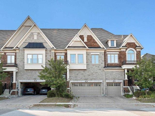 1551 Eglinton Ave W, House attached with 4 bedrooms, 4 bathrooms and 4 parking in Mississauga ON | Image 1
