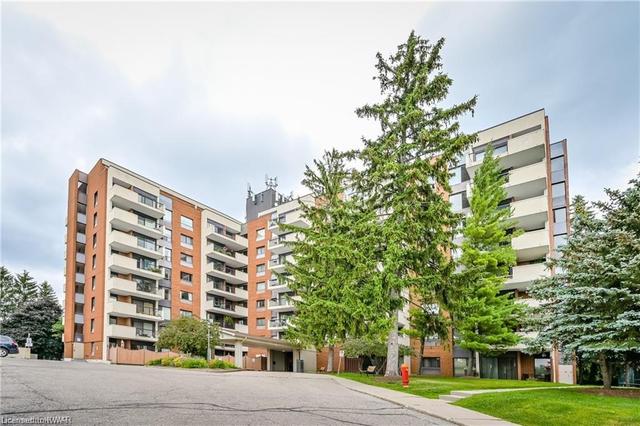 208 - 260 Sheldon Avenue N, House attached with 2 bedrooms, 1 bathrooms and 2 parking in Kitchener ON | Image 18