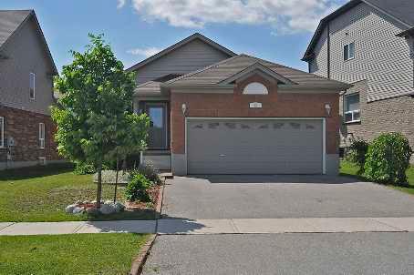 40 Frasson Dr, House detached with 4 bedrooms, 3 bathrooms and 2 parking in Guelph ON | Image 1