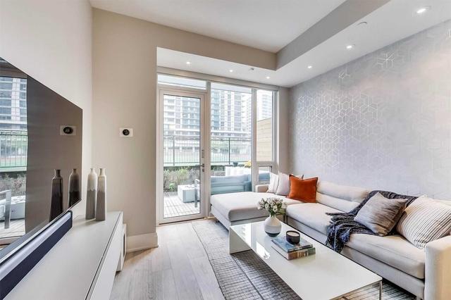 th06 - 30 Roehampton Ave, Townhouse with 1 bedrooms, 2 bathrooms and 1 parking in Toronto ON | Image 1