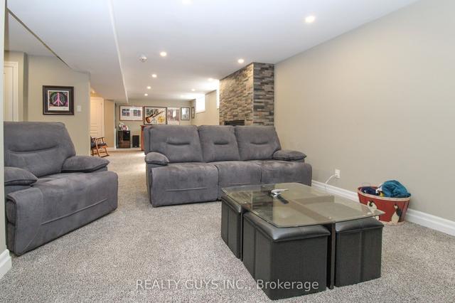 689 Spillsbury Dr, House detached with 2 bedrooms, 3 bathrooms and 7 parking in Peterborough ON | Image 28