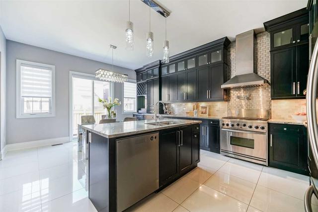 40 Dunrobin Cres, House detached with 4 bedrooms, 4 bathrooms and 4 parking in Vaughan ON | Image 17