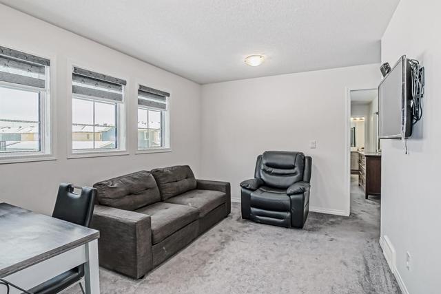 268 Carrington Way Nw, Home with 3 bedrooms, 2 bathrooms and 2 parking in Calgary AB | Image 21