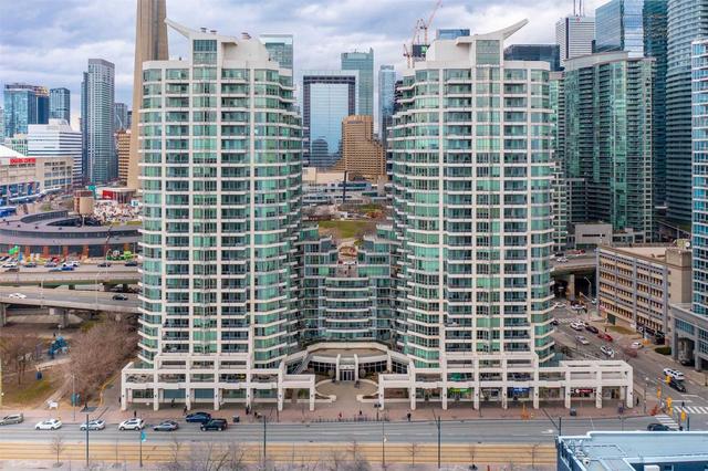 2502 - 228 Queens Quay West, Condo with 2 bedrooms, 2 bathrooms and 0 parking in Toronto ON | Image 23