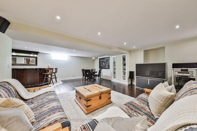 4299 Couples Cres, House detached with 4 bedrooms, 4 bathrooms and 7 parking in Burlington ON | Image 19