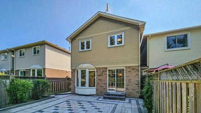 48 Raleigh Cres, House attached with 3 bedrooms, 4 bathrooms and 2 parking in Markham ON | Image 35