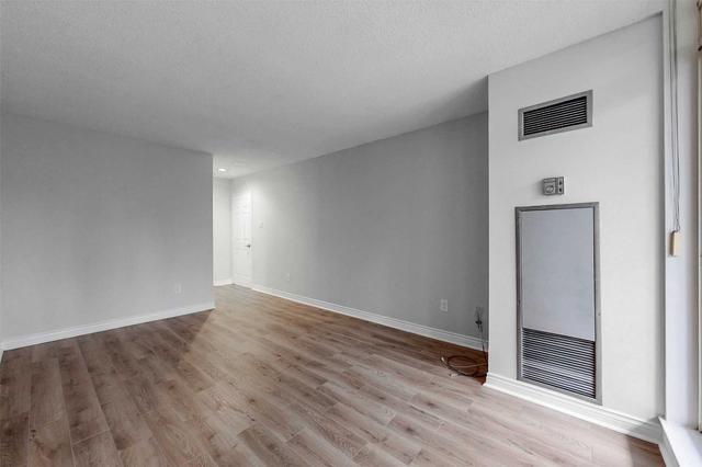 204 - 1 Clark Ave, Condo with 2 bedrooms, 2 bathrooms and 2 parking in Vaughan ON | Image 6