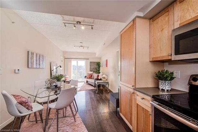 708 - 155 Water Street S, House attached with 2 bedrooms, 2 bathrooms and 1 parking in Cambridge ON | Image 3