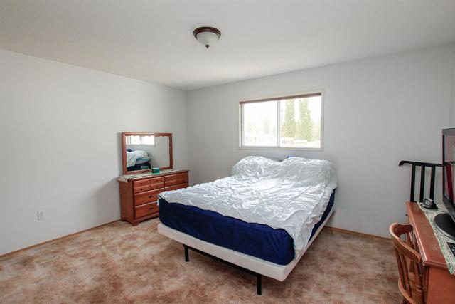 30 Ellis Close, Home with 2 bedrooms, 1 bathrooms and 2 parking in Red Deer AB | Image 12