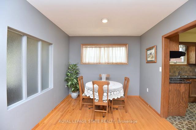195 West 33rd St, House detached with 3 bedrooms, 1 bathrooms and 5 parking in Hamilton ON | Image 4