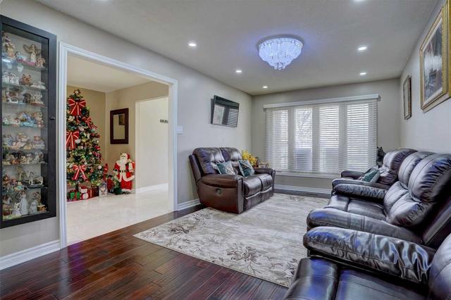 19 Shockley Dr, House detached with 4 bedrooms, 4 bathrooms and 4 parking in Toronto ON | Image 27