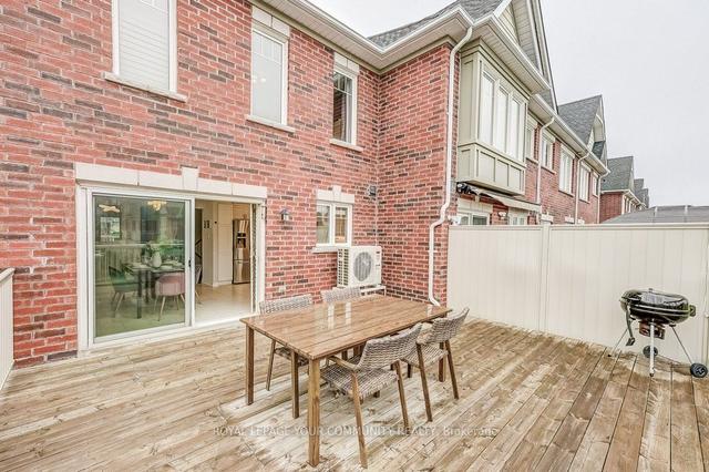 980 Millard St, House attached with 3 bedrooms, 3 bathrooms and 4 parking in Whitchurch Stouffville ON | Image 19