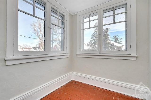 500 Parkdale Avenue, Home with 3 bedrooms, 2 bathrooms and 1 parking in Ottawa ON | Image 22