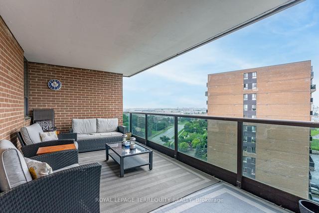 1105 - 4 Lisa St, Condo with 3 bedrooms, 2 bathrooms and 1 parking in Brampton ON | Image 27