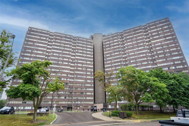 1003 - 11 Wincott Dr, Condo with 2 bedrooms, 1 bathrooms and 1 parking in Toronto ON | Image 1