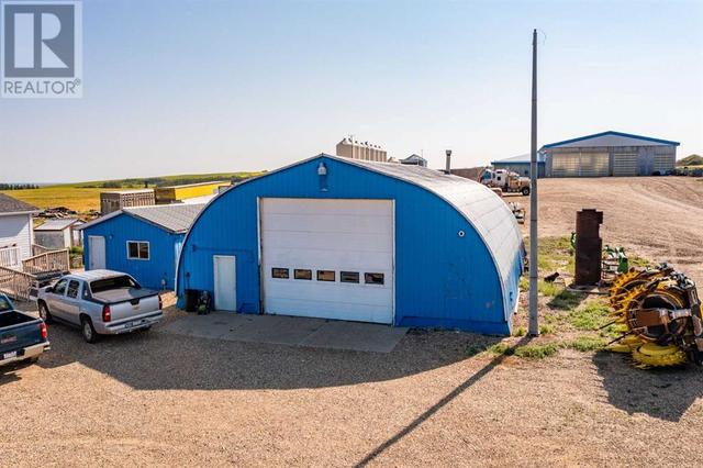 40407 Range Road 254, Home with 2 bedrooms, 2 bathrooms and null parking in Lacombe County AB | Image 42