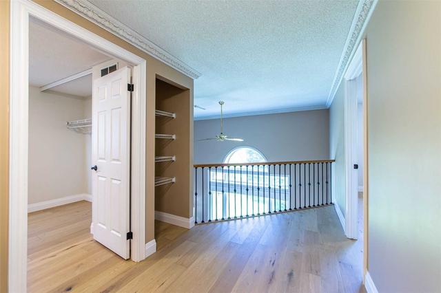 430 Timbercroft Cres, House detached with 3 bedrooms, 4 bathrooms and 4 parking in Waterloo ON | Image 6