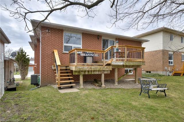 200 Eastforest Trail, House detached with 2 bedrooms, 2 bathrooms and 4 parking in Kitchener ON | Image 29