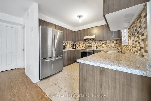 61 - 200 Veterans Dr, Townhouse with 3 bedrooms, 3 bathrooms and 2 parking in Brampton ON | Image 6