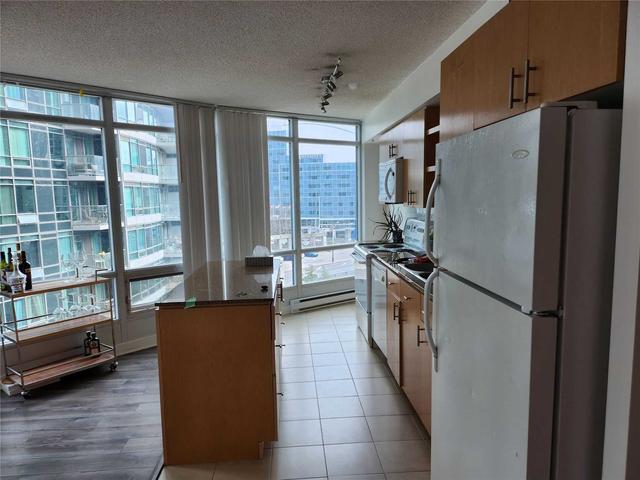 909 - 373 Front St W, Condo with 1 bedrooms, 1 bathrooms and 1 parking in Toronto ON | Image 3